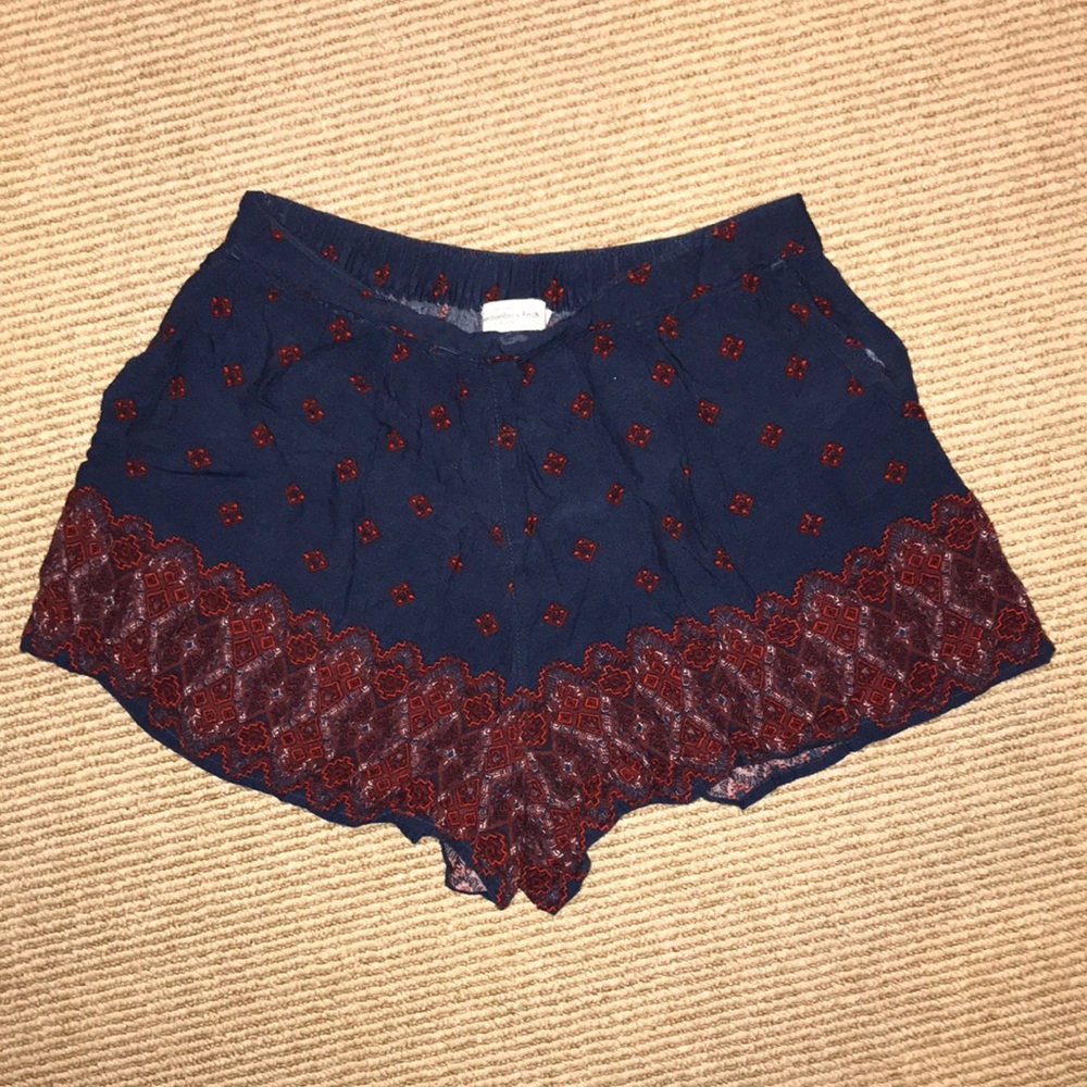 GREAT CONDITION Flowy Abercrombie Shorts
